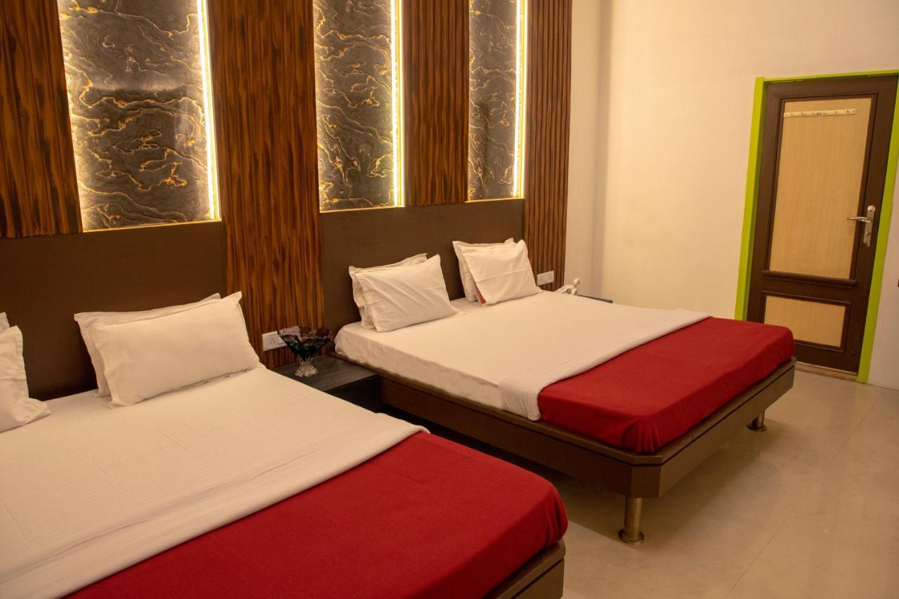 Empire Royale Hotel Bombay Extérieur photo
