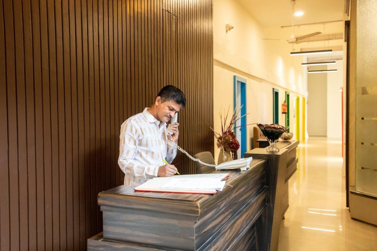 Empire Royale Hotel Bombay Extérieur photo
